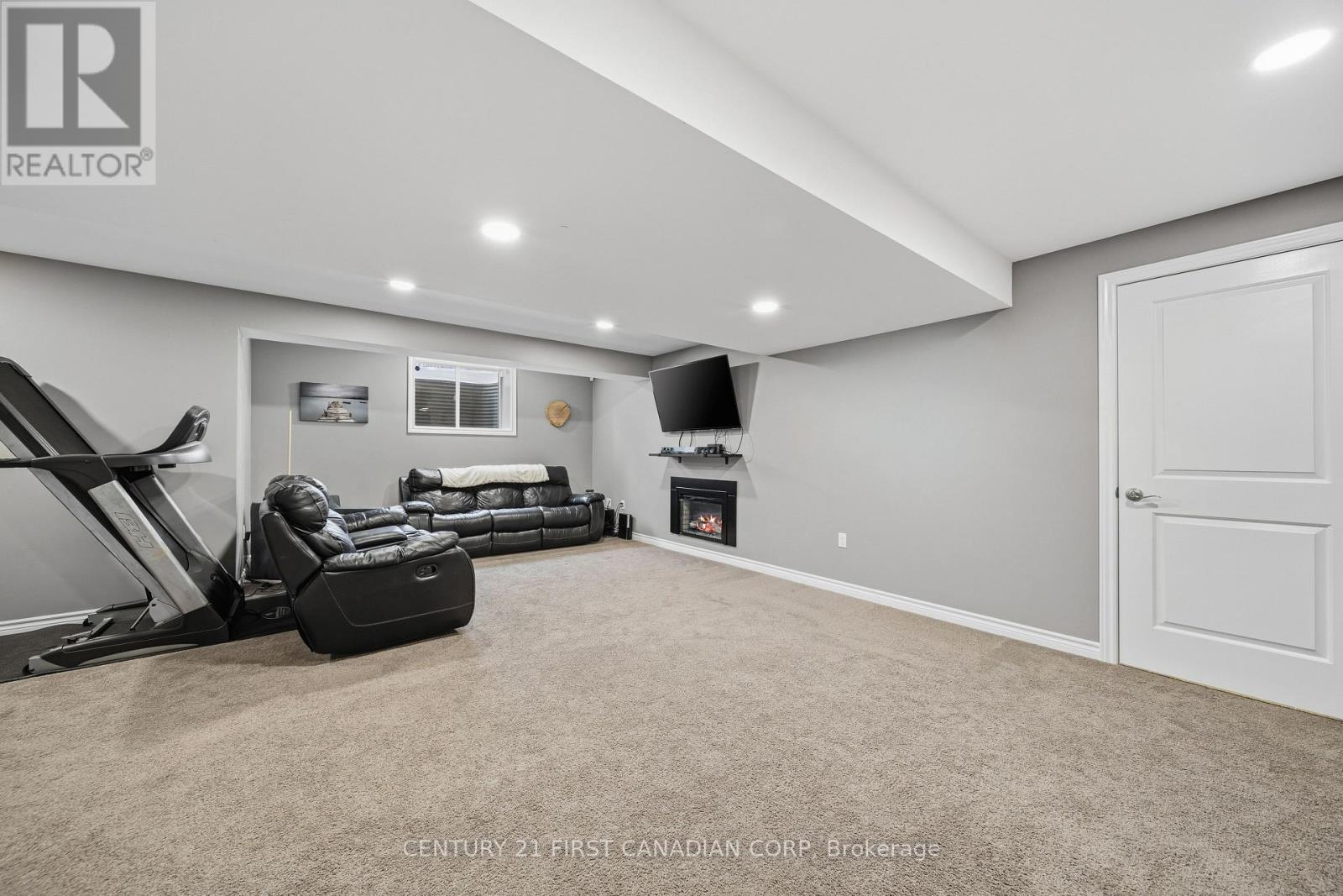 209 Campanale Way, Lucan Biddulph, Ontario  N0M 2J0 - Photo 44 - X12697692