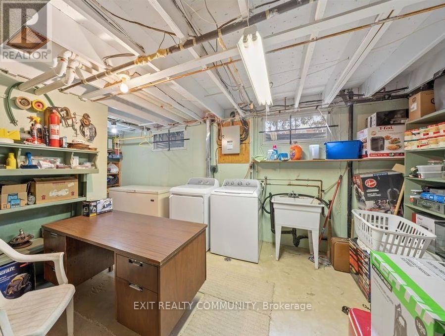 651 Roger Street, Sarnia, Ontario  N7S 4A5 - Photo 20 - X12697712