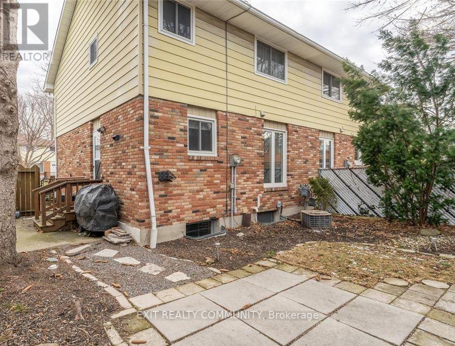 651 Roger Street, Sarnia, Ontario  N7S 4A5 - Photo 23 - X12697712