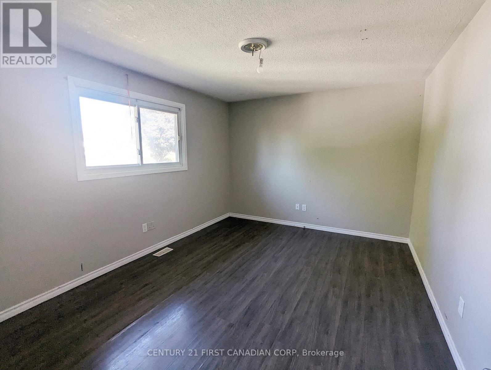 6 Spartan Drive, Brantford, Ontario  N3R 6C7 - Photo 13 - X12697724