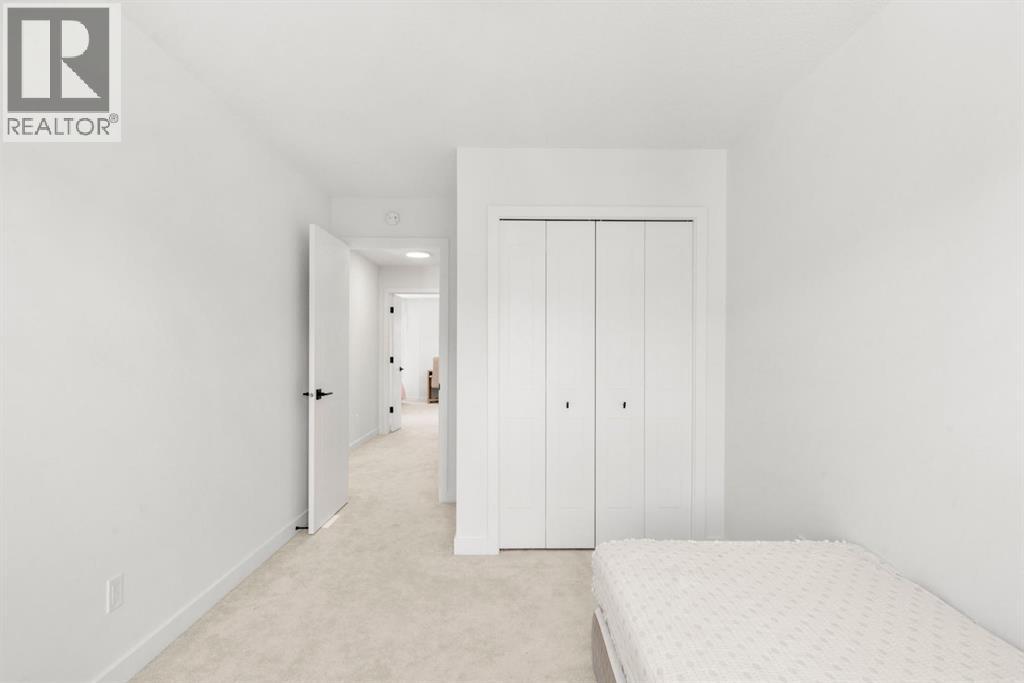 33 Shale Avenue, Cochrane, Alberta  T4C 3G6 - Photo 27 - A2279054