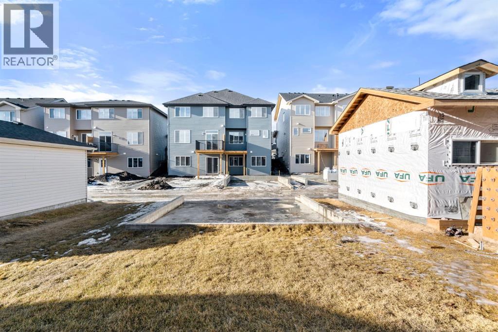 33 Shale Avenue, Cochrane, Alberta  T4C 3G6 - Photo 32 - A2279054