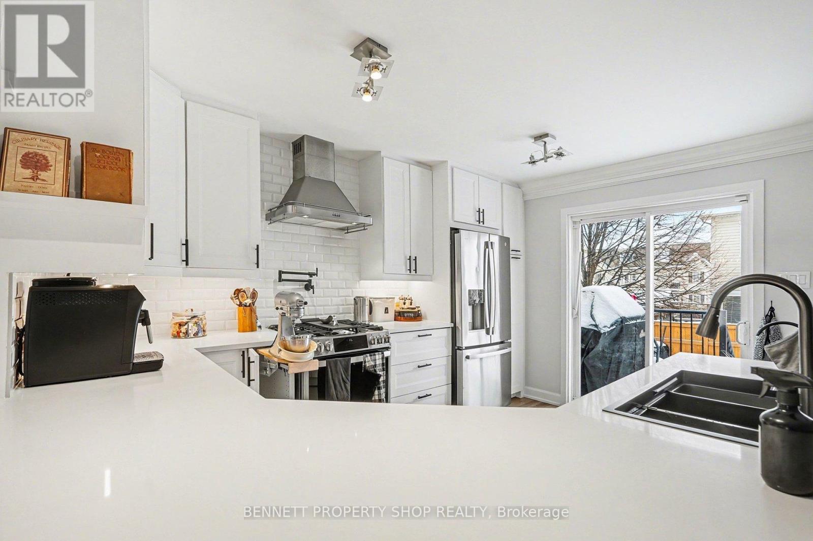 427 Montserrat Street, Ottawa, Ontario  K2S 0L6 - Photo 9 - X12697718