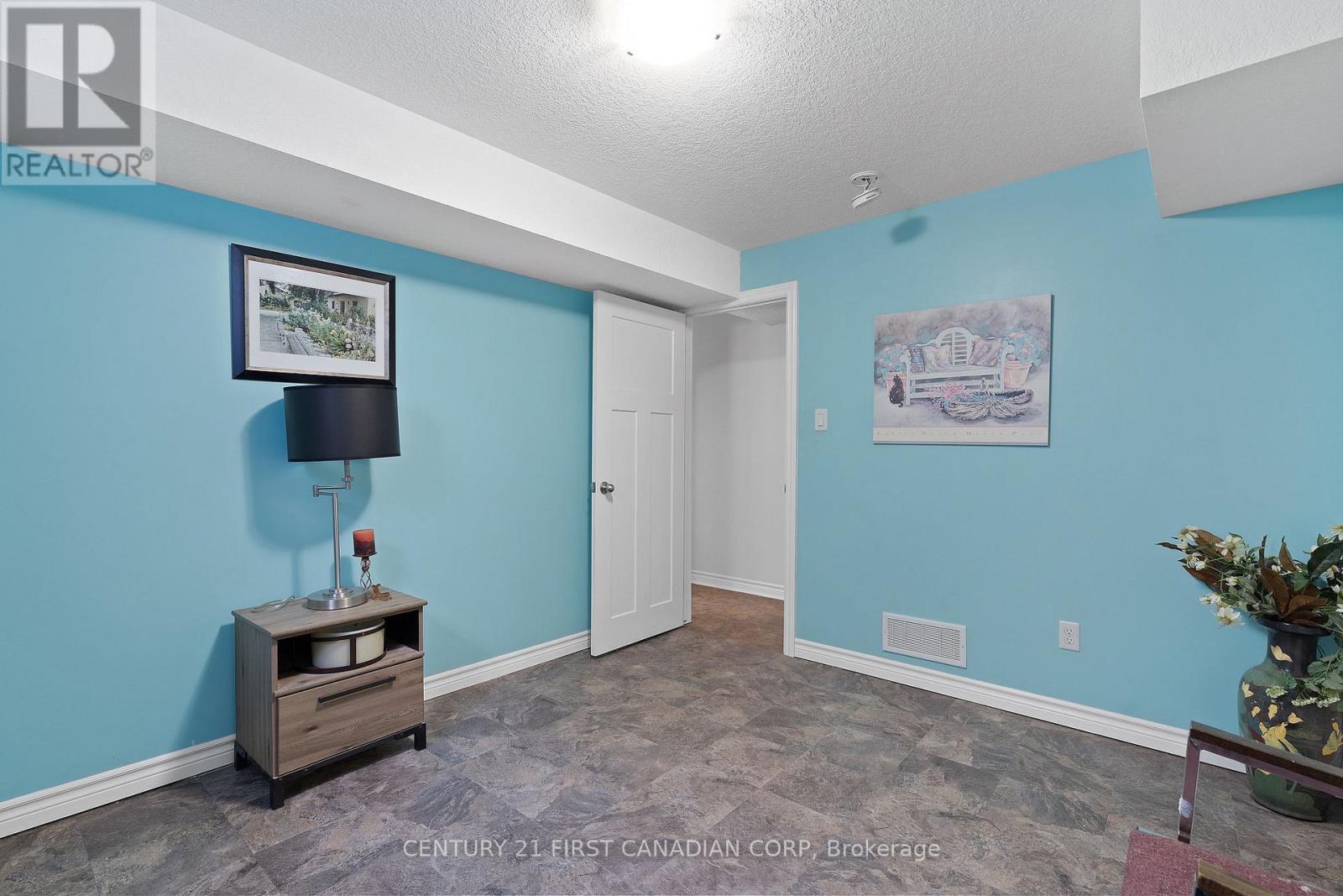 46 Westlake Drive, St. Thomas, Ontario  N5P 0C6 - Photo 38 - X12633210