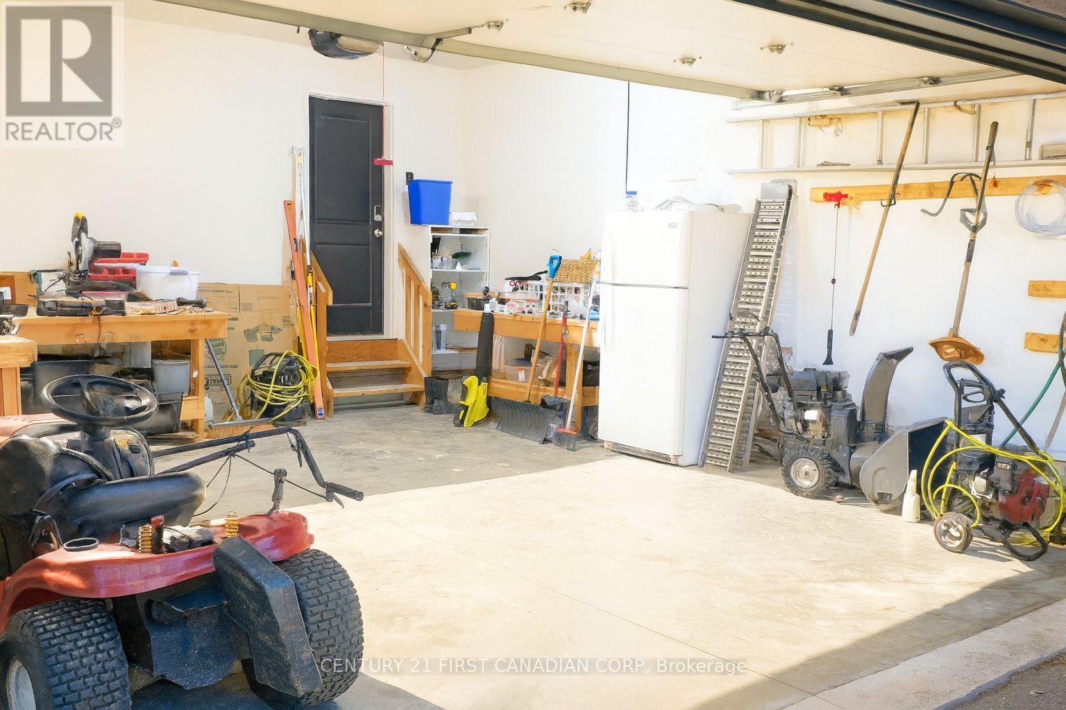 46 Westlake Drive, St. Thomas, Ontario  N5P 0C6 - Photo 8 - X12633210