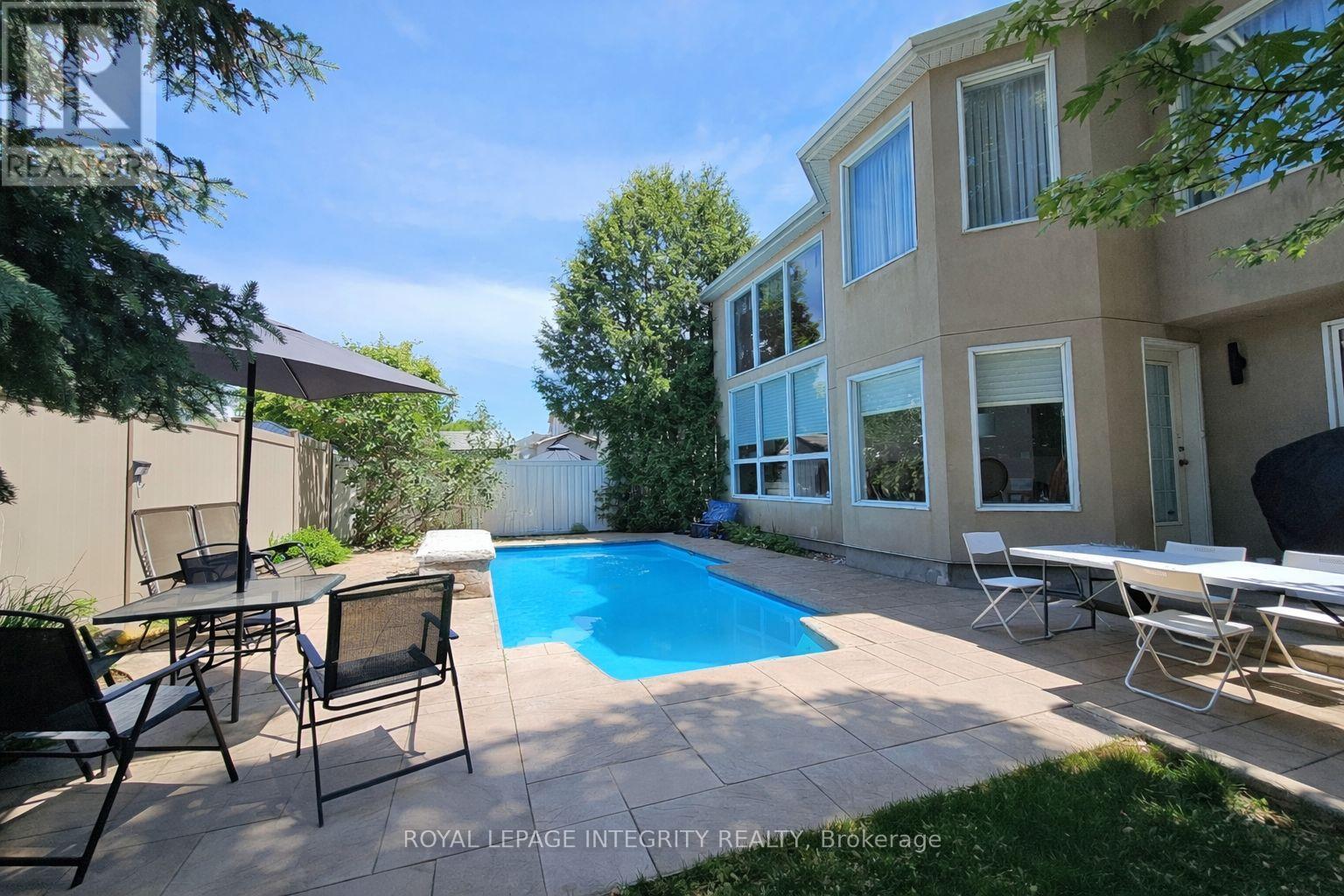 47 Southpointe Avenue, Ottawa, Ontario  K2J 4V5 - Photo 12 - X12687636