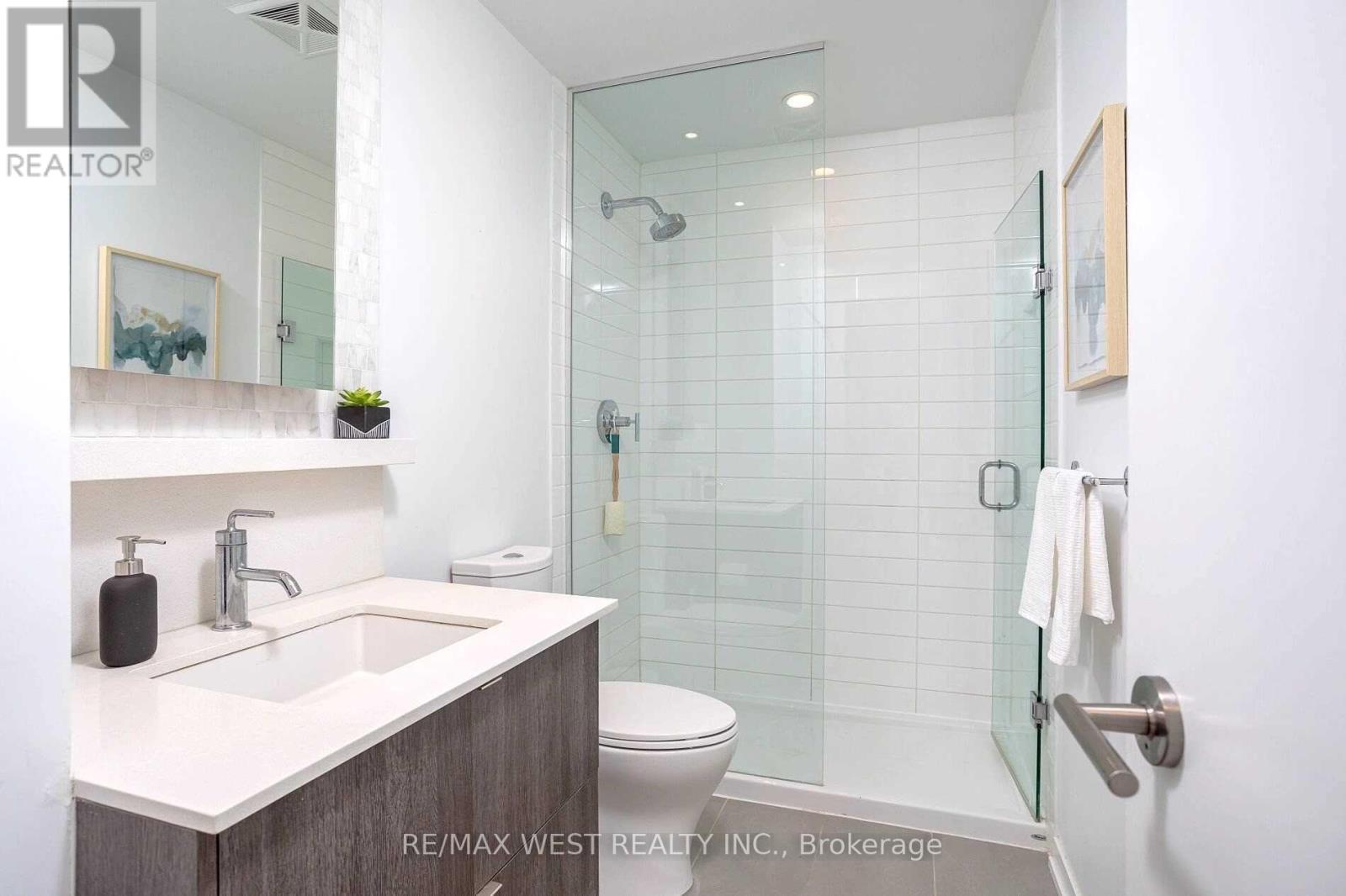 613 - 138 St Helens Avenue, Toronto, Ontario  M6H 0B8 - Photo 16 - C12697680