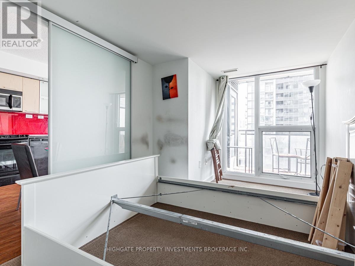 2502 - 25 Capreol Court, Toronto, Ontario  M5V 3Z7 - Photo 14 - C12697710