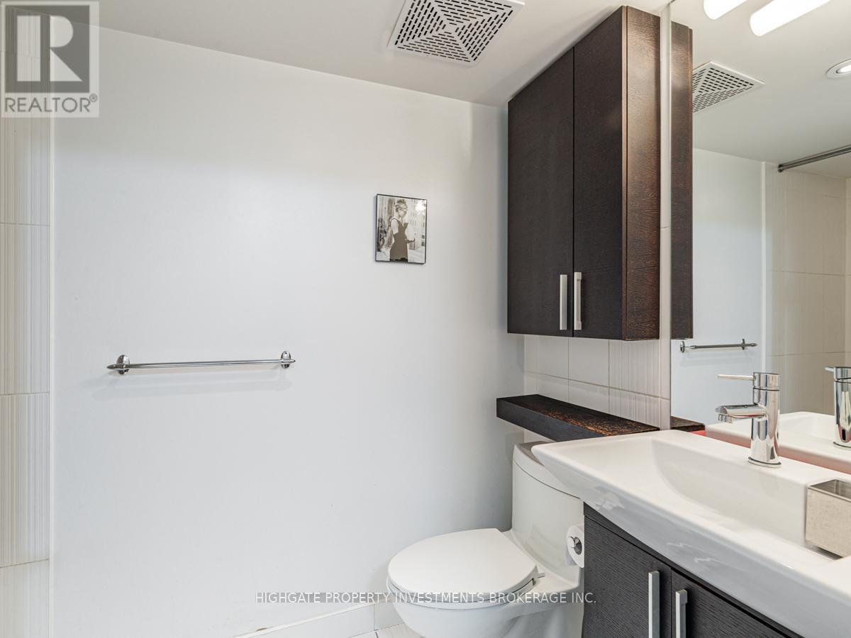 2502 - 25 Capreol Court, Toronto, Ontario  M5V 3Z7 - Photo 16 - C12697710