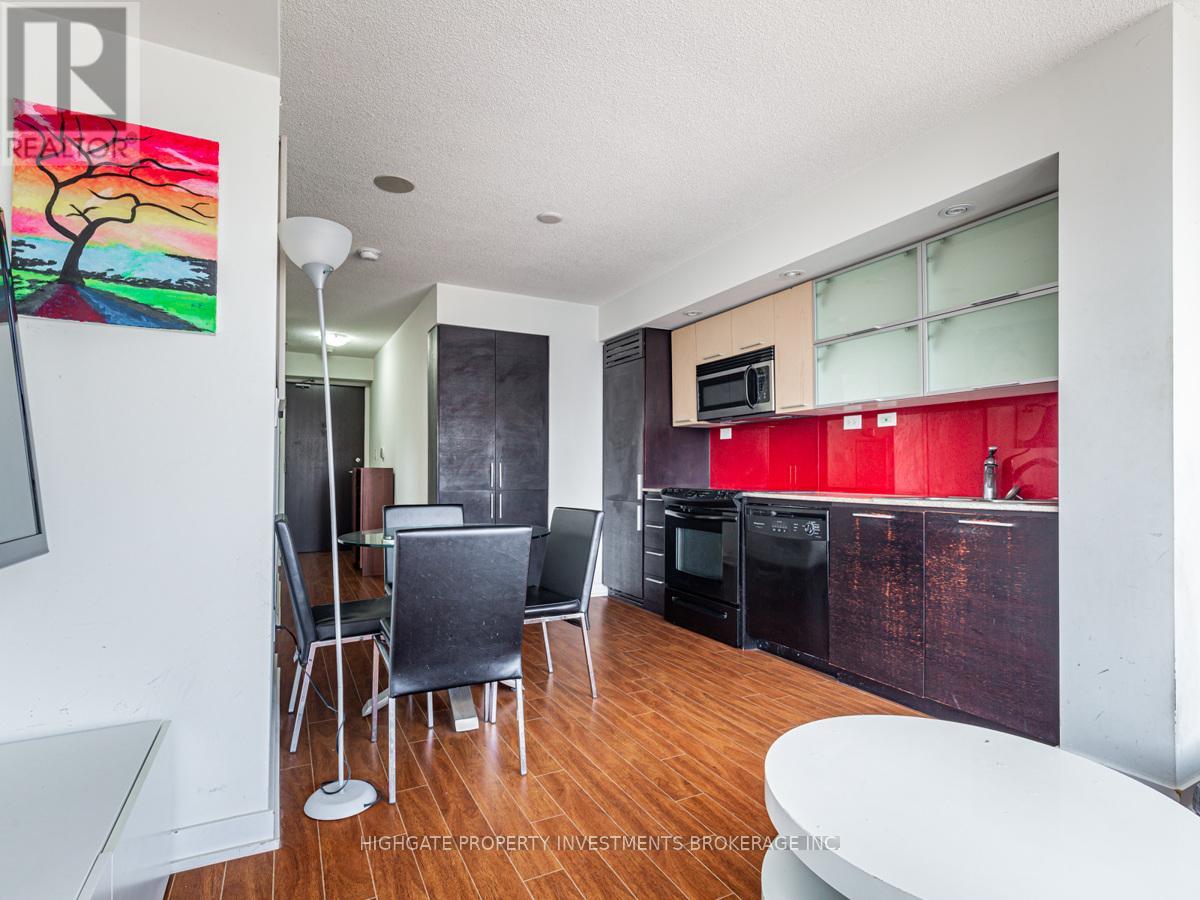 2502 - 25 Capreol Court, Toronto, Ontario  M5V 3Z7 - Photo 5 - C12697710