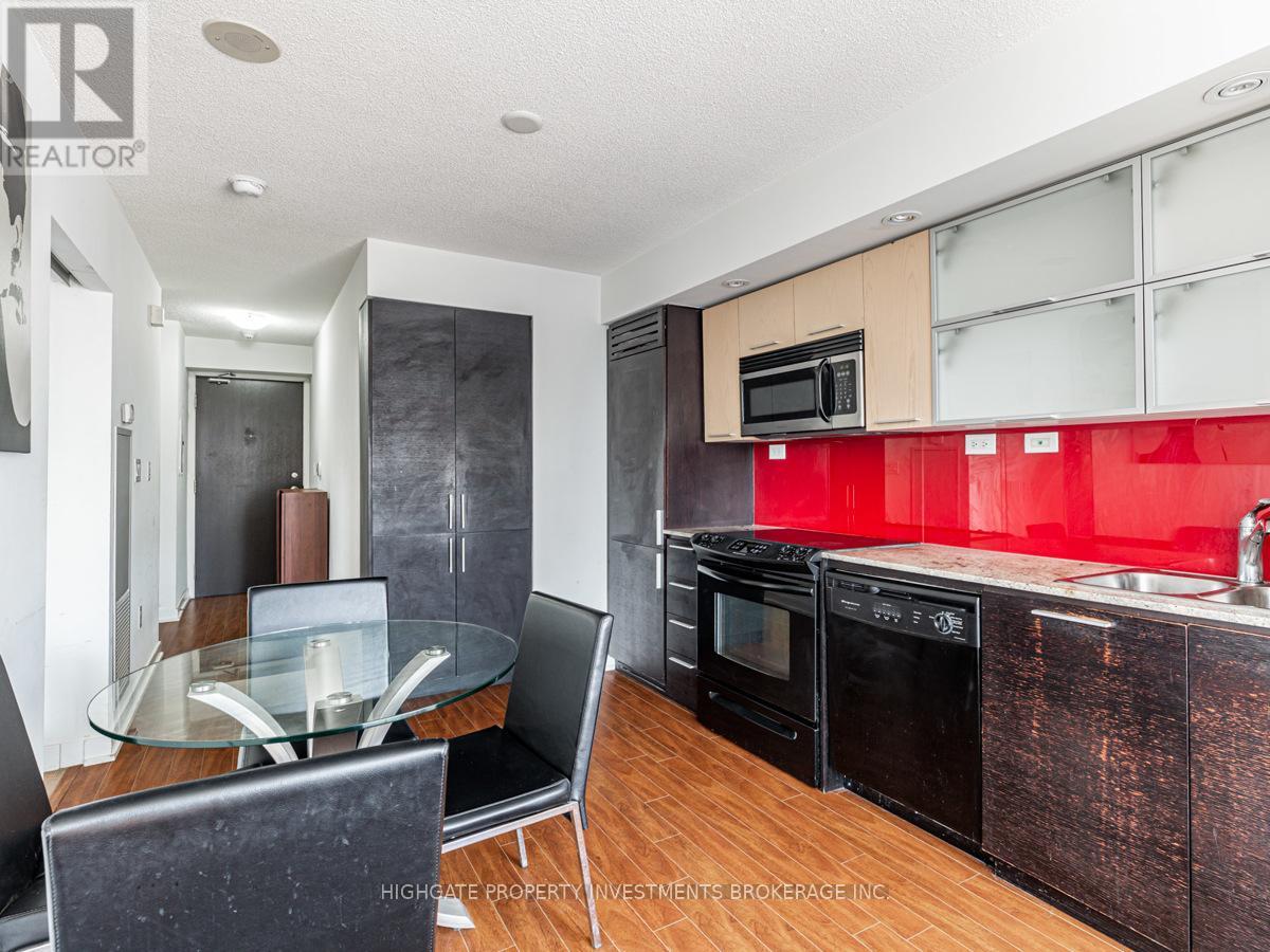 2502 - 25 Capreol Court, Toronto, Ontario  M5V 3Z7 - Photo 8 - C12697710