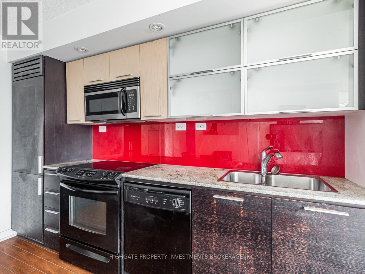 2502 - 25 Capreol Court, Toronto, Ontario  M5V 3Z7 - Photo 9 - C12697710