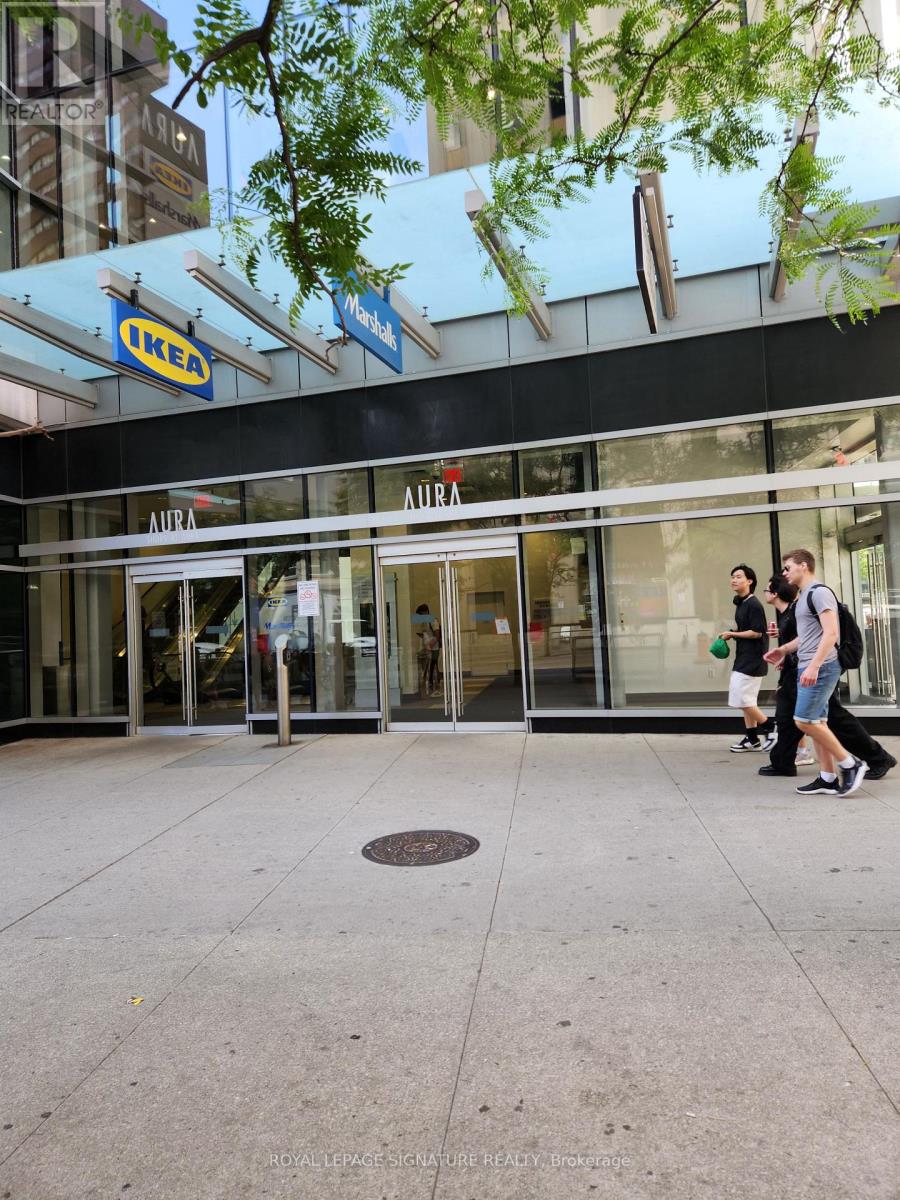 47 - 384 Yonge Street, Toronto, Ontario  M5G 2K2 - Photo 4 - C12697730