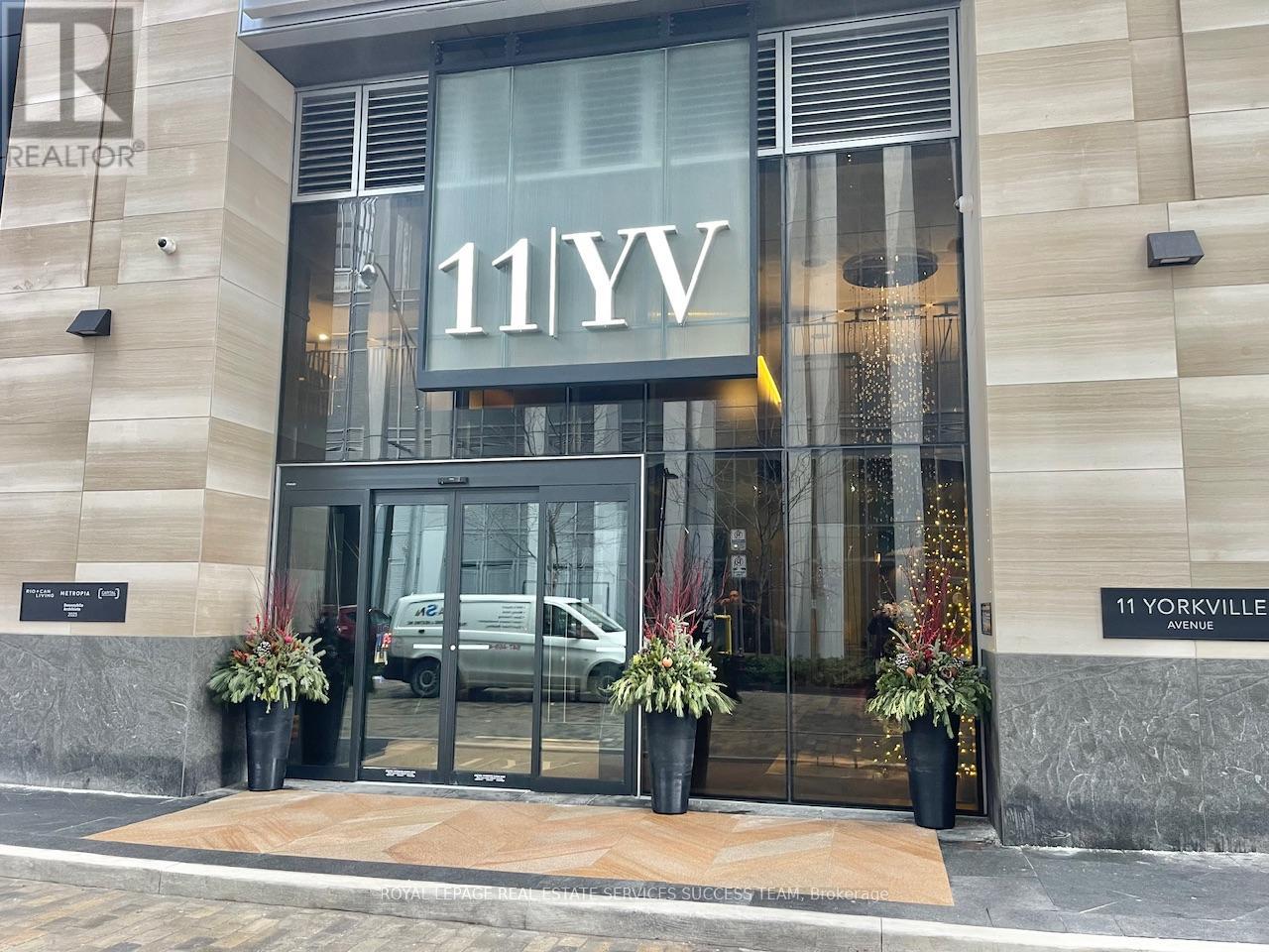 1308 - 11 YORKVILLE AVENUE, Toronto, Ontario