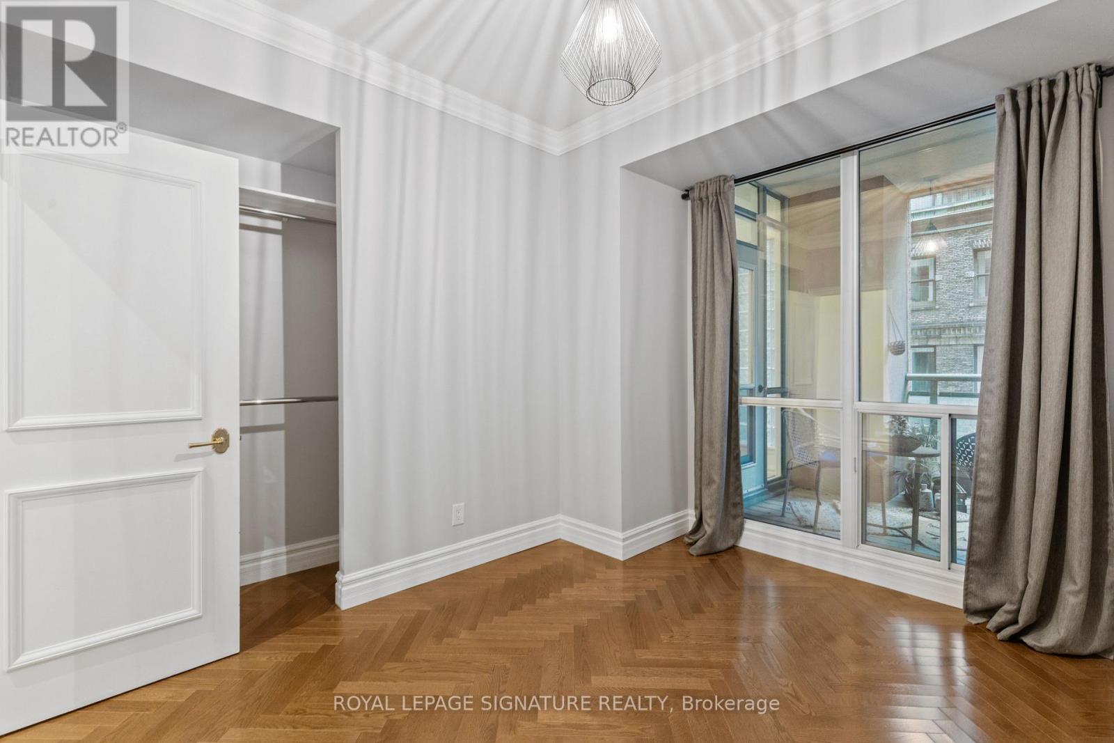 1406 - 7 King Street E, Toronto, Ontario  M5C 3C5 - Photo 19 - C12697758