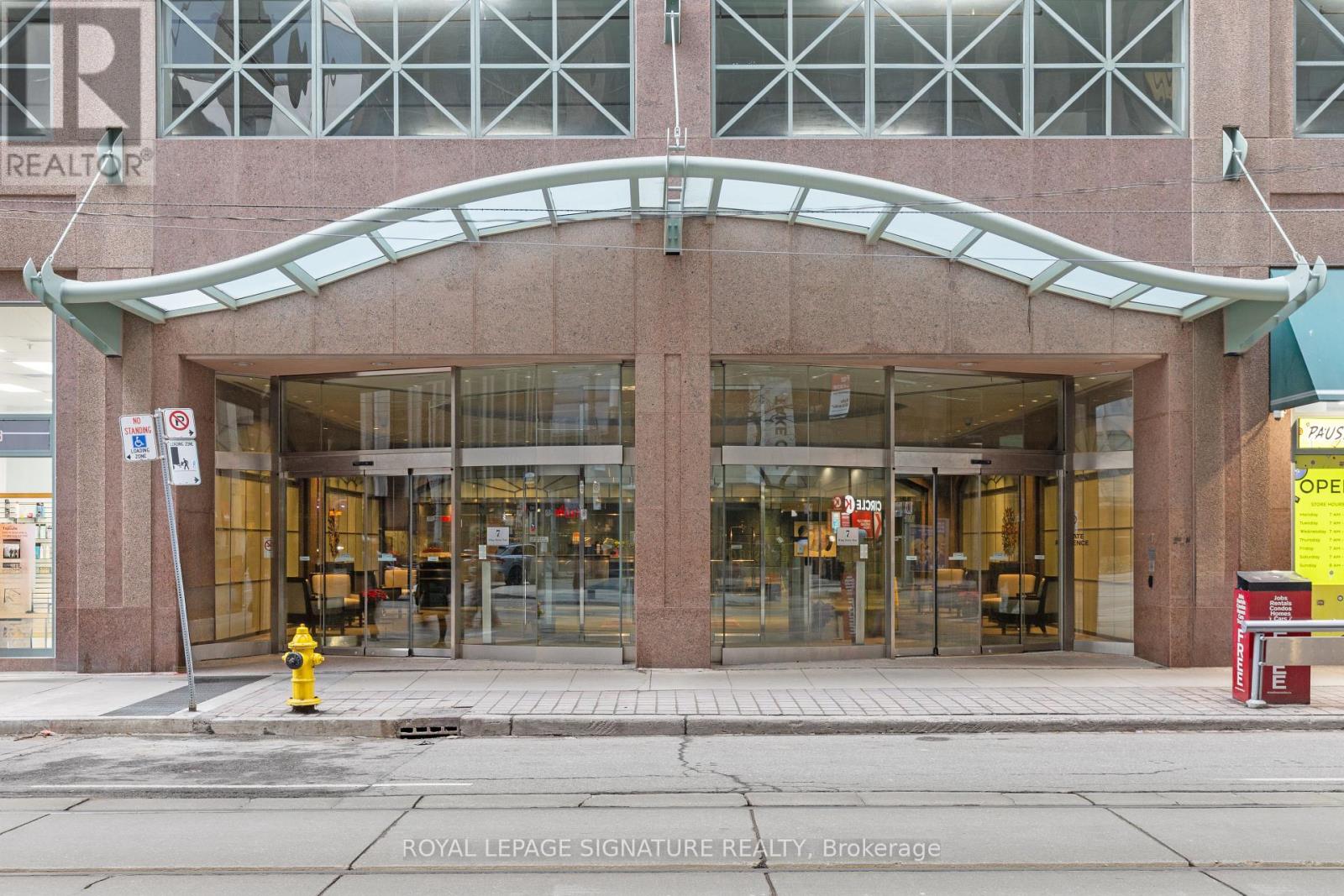 1406 - 7 King Street E, Toronto, Ontario  M5C 3C5 - Photo 24 - C12697758