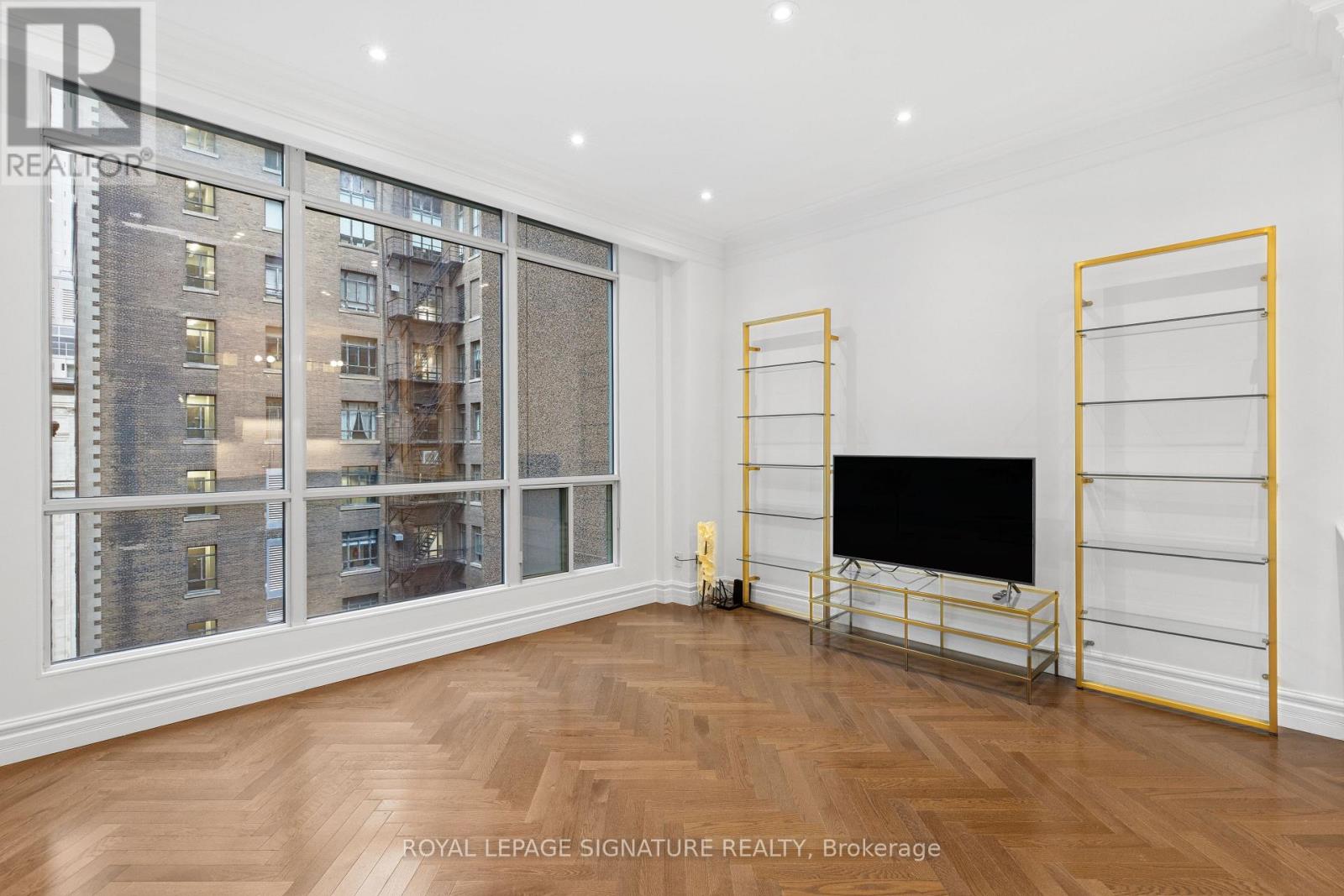 1406 - 7 King Street E, Toronto, Ontario  M5C 3C5 - Photo 3 - C12697758