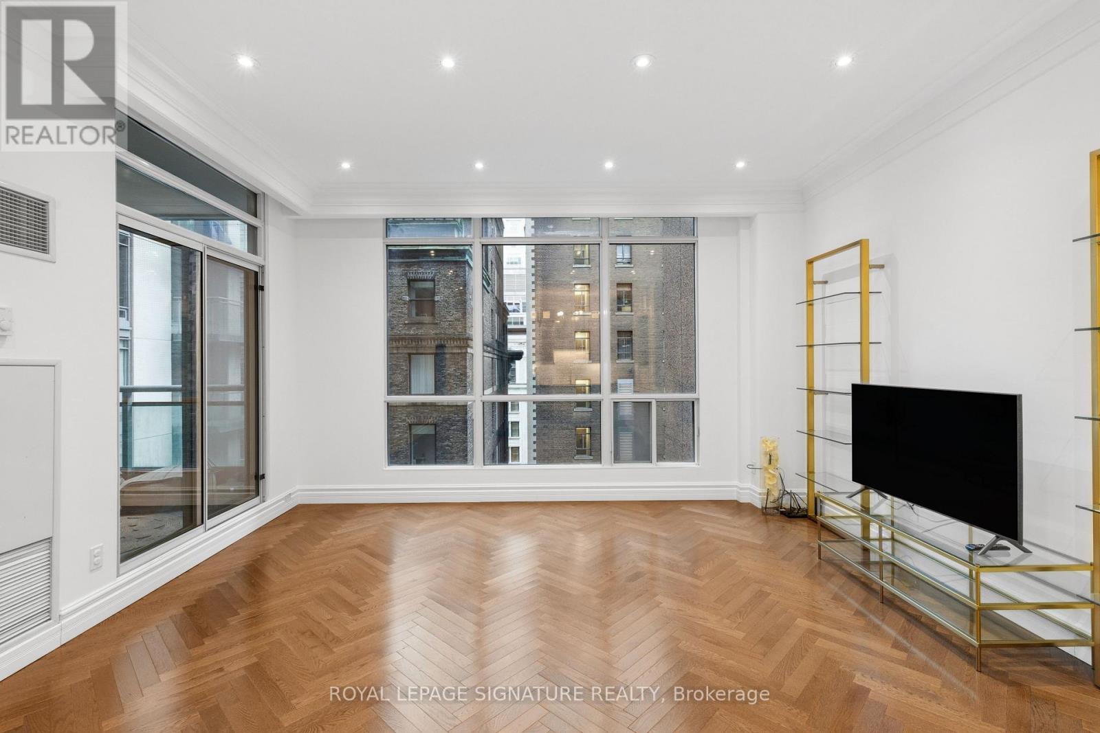 1406 - 7 King Street E, Toronto, Ontario  M5C 3C5 - Photo 4 - C12697758