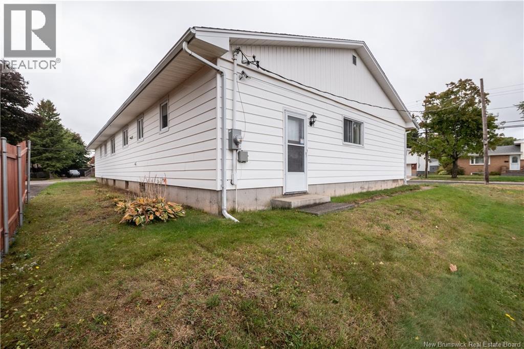 54 Bessborough, Moncton, New Brunswick  E1E 4A2 - Photo 47 - NB127560