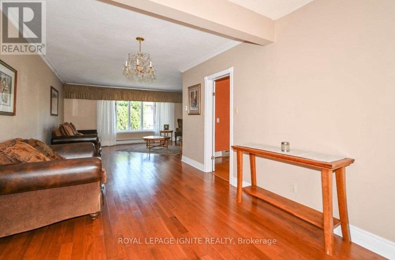 Room - 92 Bobmar Road, Toronto, Ontario  M1C 1C9 - Photo 7 - E12697738