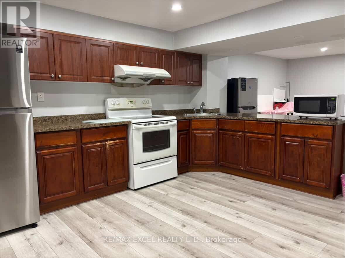 26 Pipers Green Avenue, Toronto, Ontario  M1S 3J8 - Photo 15 - E12697752