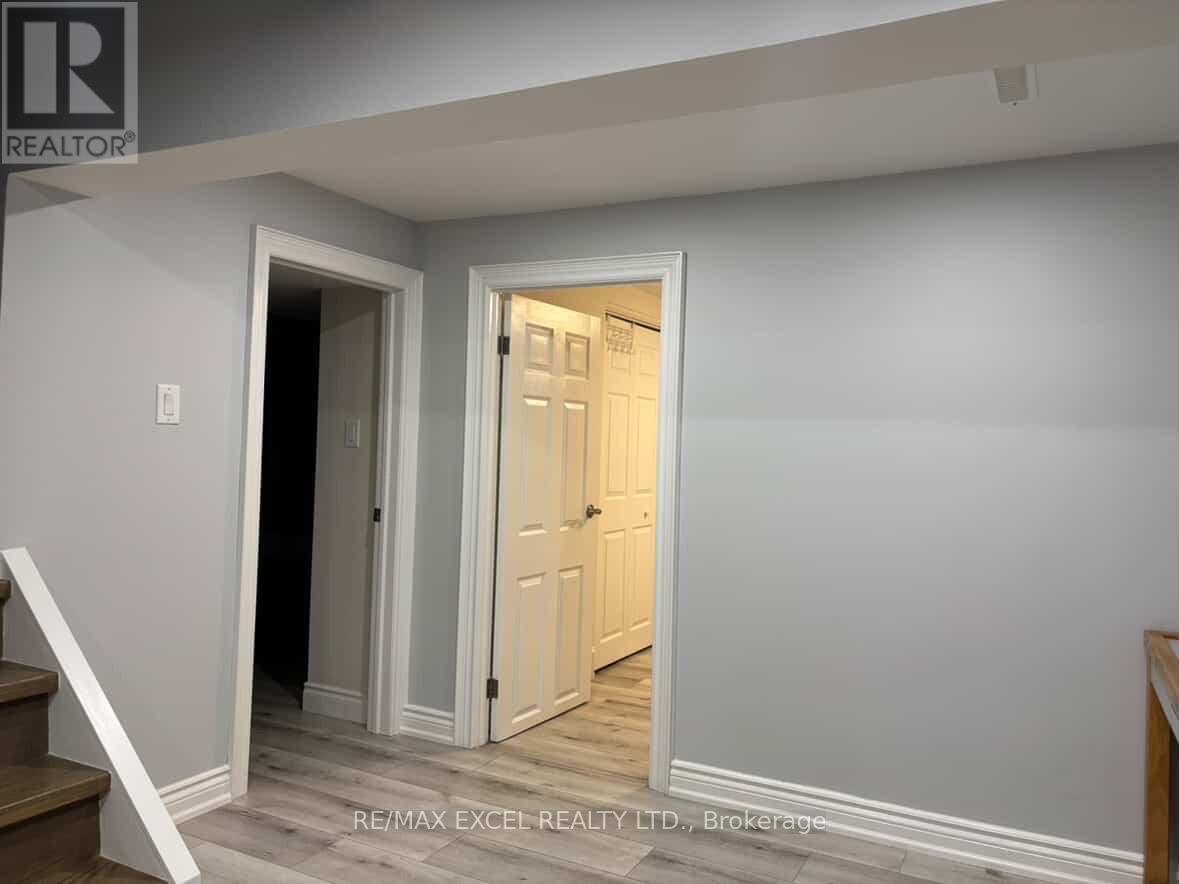 26 Pipers Green Avenue, Toronto, Ontario  M1S 3J8 - Photo 4 - E12697752