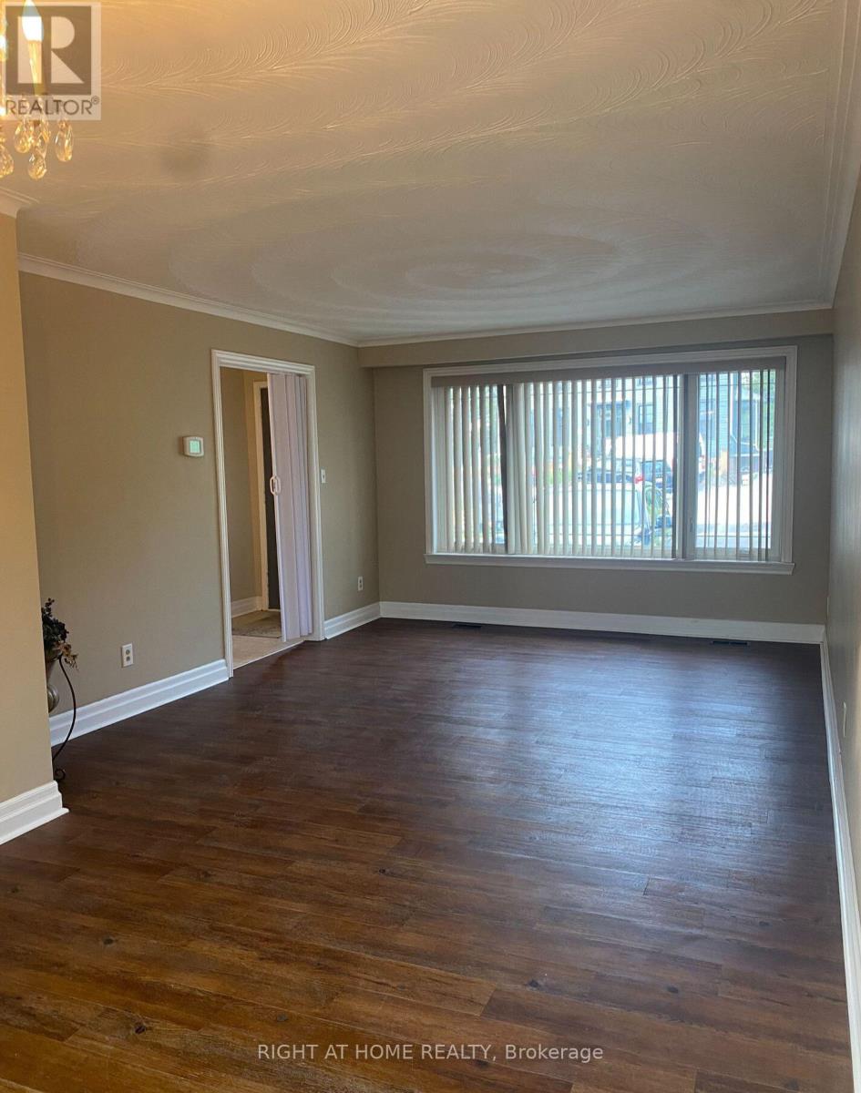 38 Main Street N, Uxbridge, Ontario  L9P 1J7 - Photo 2 - N12697748