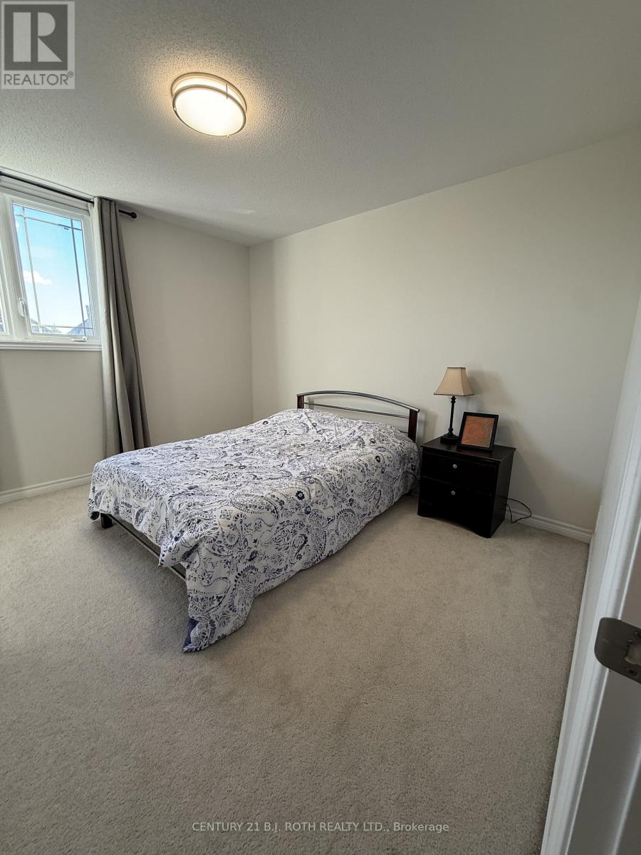 67 Megan Crescent, Barrie, Ontario  L4N 6E4 - Photo 15 - S12697736