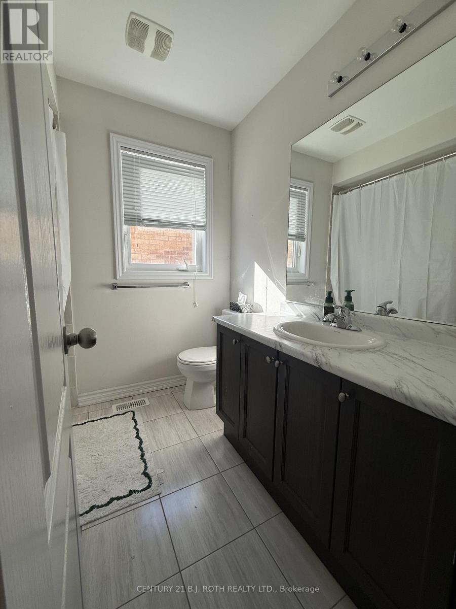 67 Megan Crescent, Barrie, Ontario  L4N 6E4 - Photo 17 - S12697736