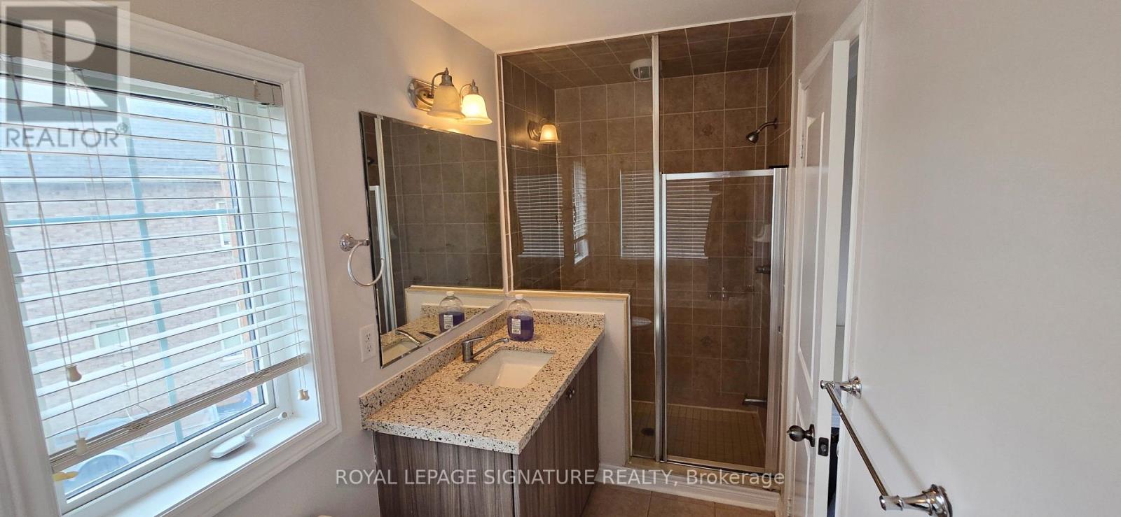 86 Bernadino Street, Brampton, Ontario  L6P 4G1 - Photo 19 - W12697636