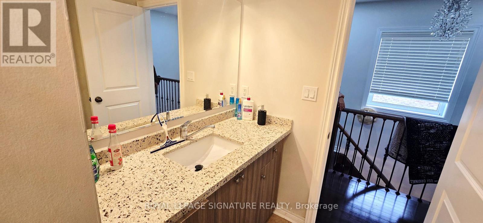 86 Bernadino Street, Brampton, Ontario  L6P 4G1 - Photo 12 - W12697636