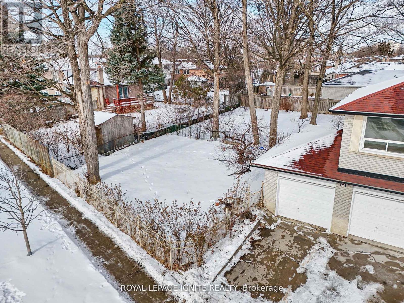 6 Brantley Crescent, Toronto, Ontario  M3J 1X5 - Photo 11 - W12697702