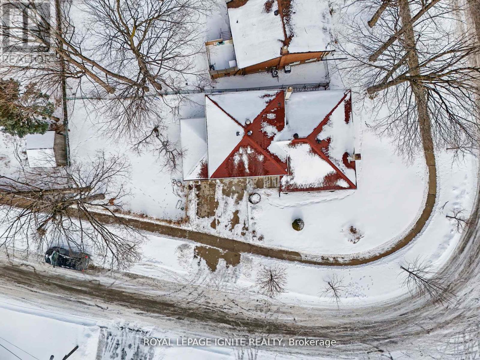 6 Brantley Crescent, Toronto, Ontario  M3J 1X5 - Photo 12 - W12697702