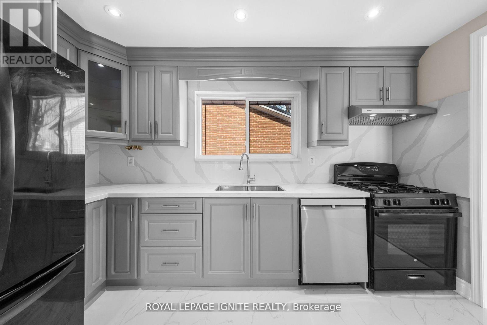 6 Brantley Crescent, Toronto, Ontario  M3J 1X5 - Photo 21 - W12697702