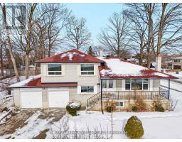 6 BRANTLEY CRESCENT, Toronto, Ontario