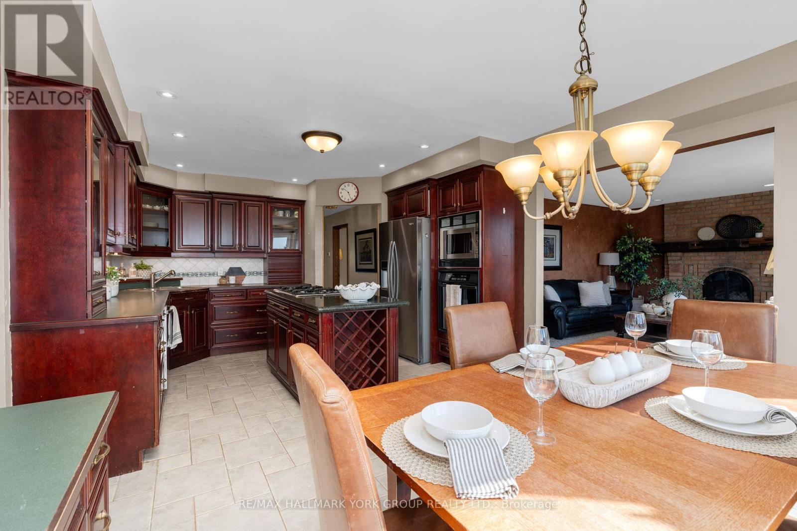 33 Matson Drive, Caledon, Ontario  L7E 0A9 - Photo 12 - W12697704