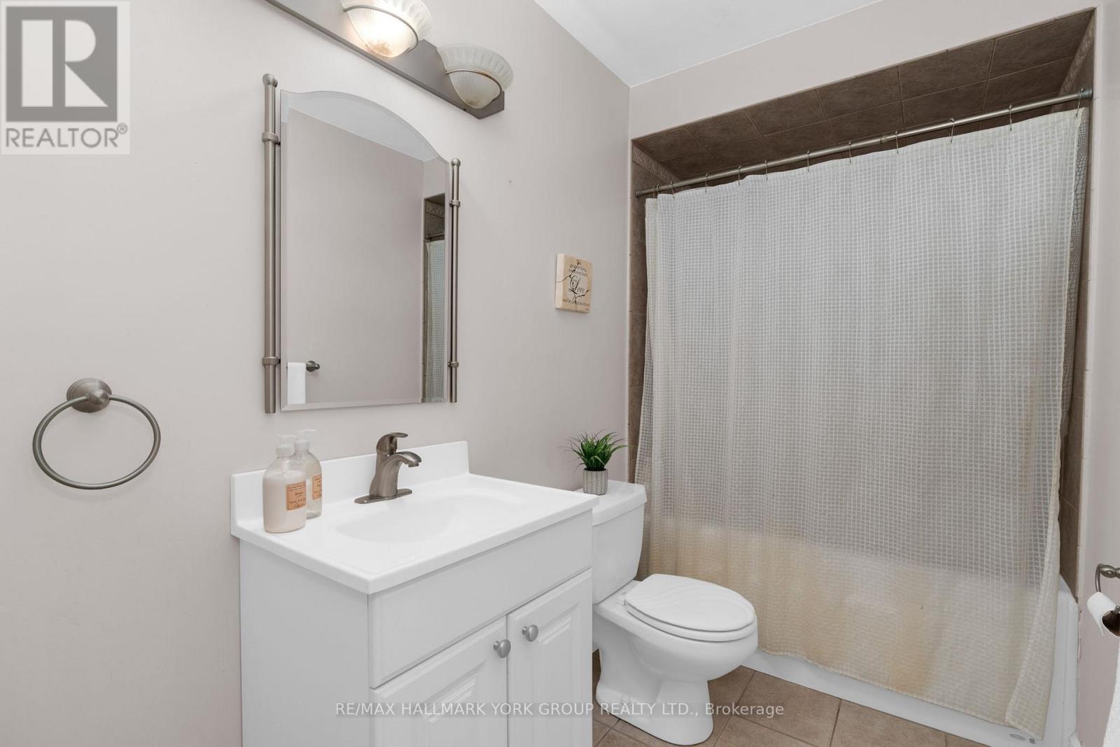 33 Matson Drive, Caledon, Ontario  L7E 0A9 - Photo 21 - W12697704