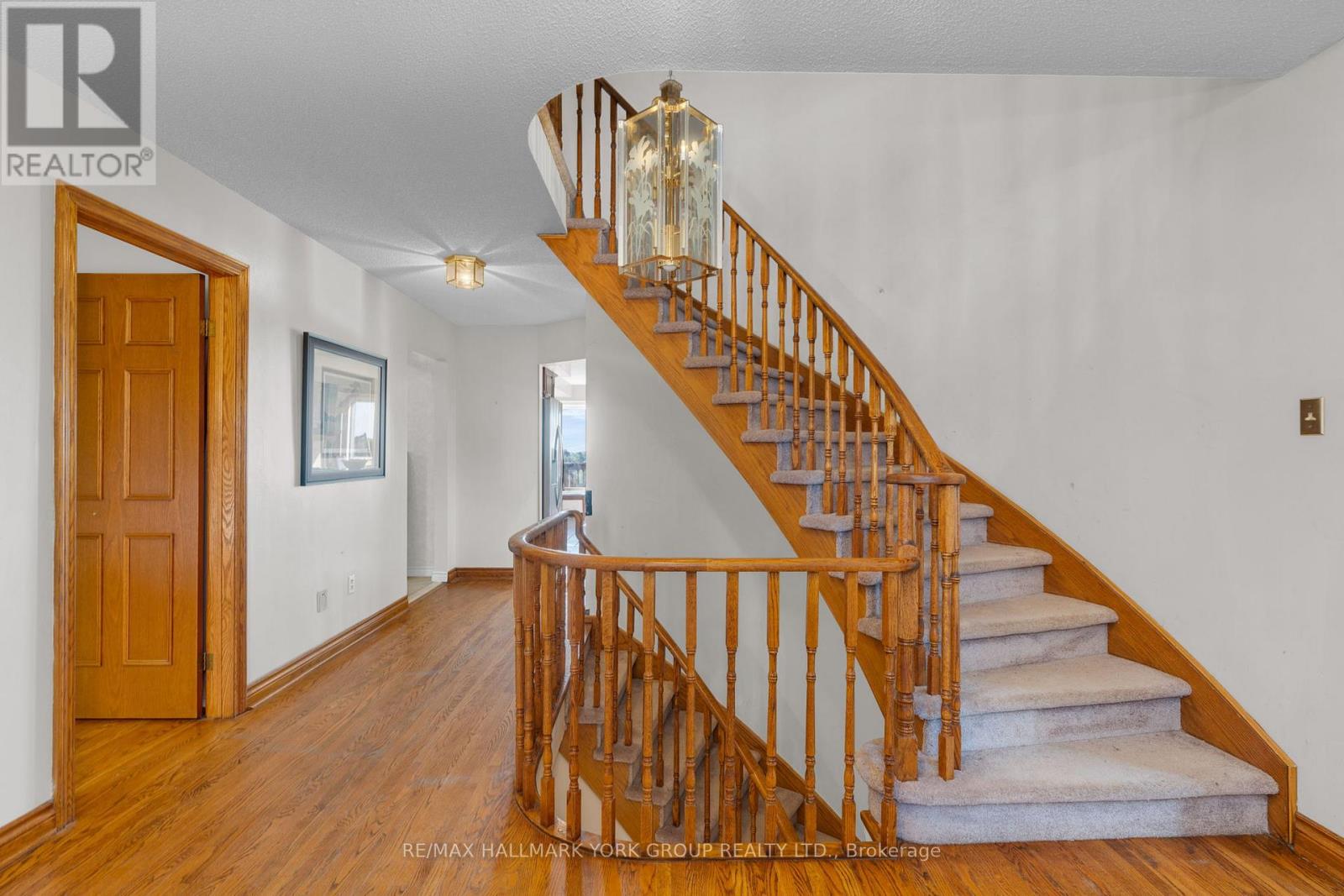 33 Matson Drive, Caledon, Ontario  L7E 0A9 - Photo 5 - W12697704