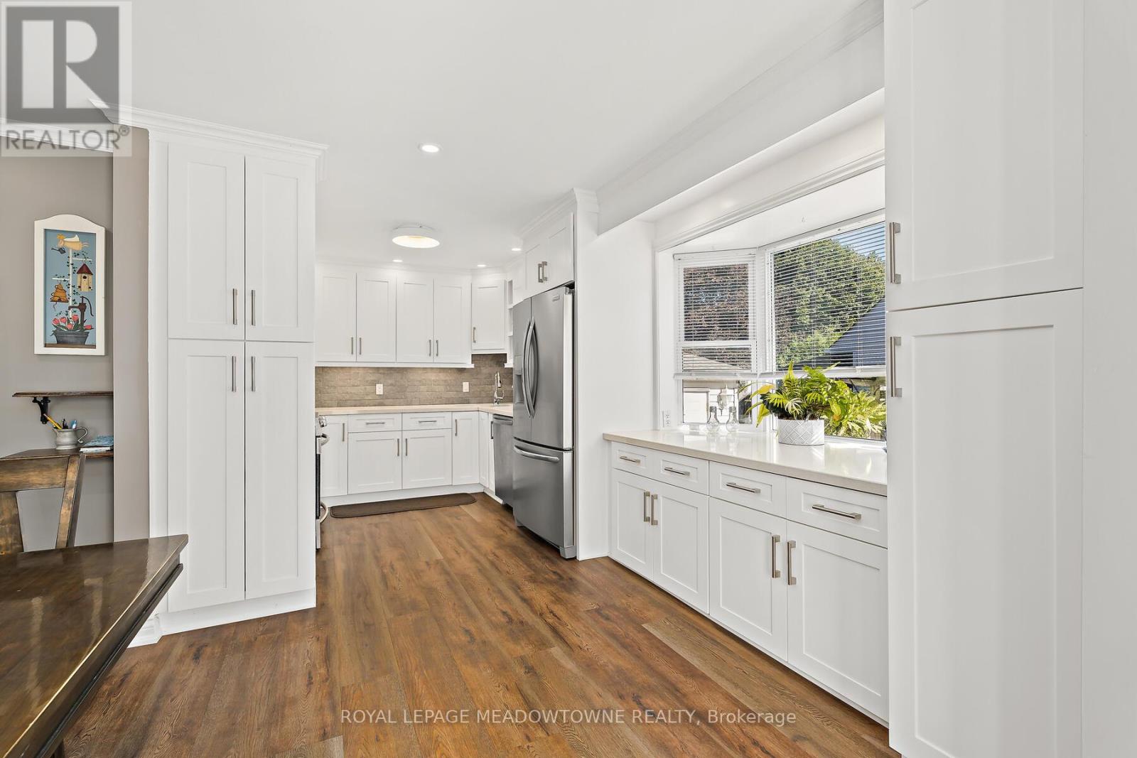 7 Temple Road, Halton Hills, Ontario  L7G 3J6 - Photo 10 - W12697714