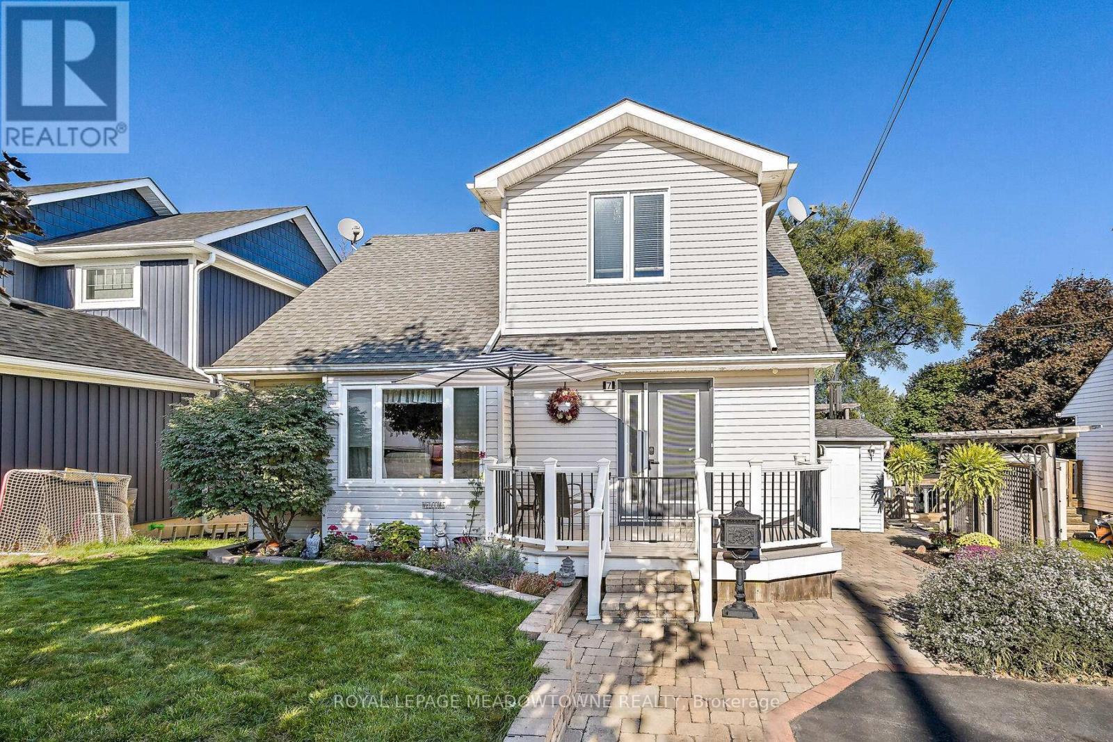 7 Temple Road, Halton Hills, Ontario  L7G 3J6 - Photo 2 - W12697714