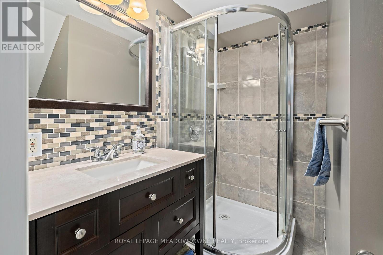 7 Temple Road, Halton Hills, Ontario  L7G 3J6 - Photo 21 - W12697714