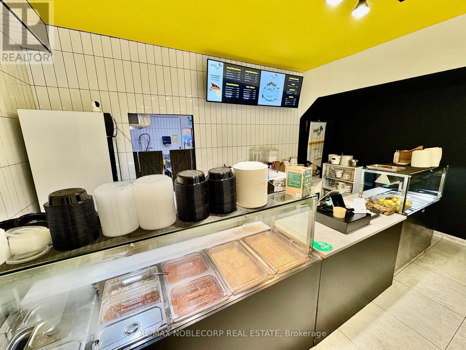 954 Wilson Avenue, Toronto, Ontario  M3K 1E7 - Photo 7 - W12697722