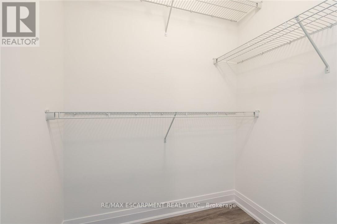 16 Clear Valley Lane, Hamilton, Ontario  L0R 1W0 - Photo 12 - X12697696