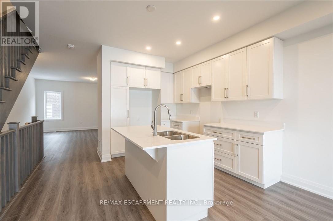 16 Clear Valley Lane, Hamilton, Ontario  L0R 1W0 - Photo 21 - X12697696