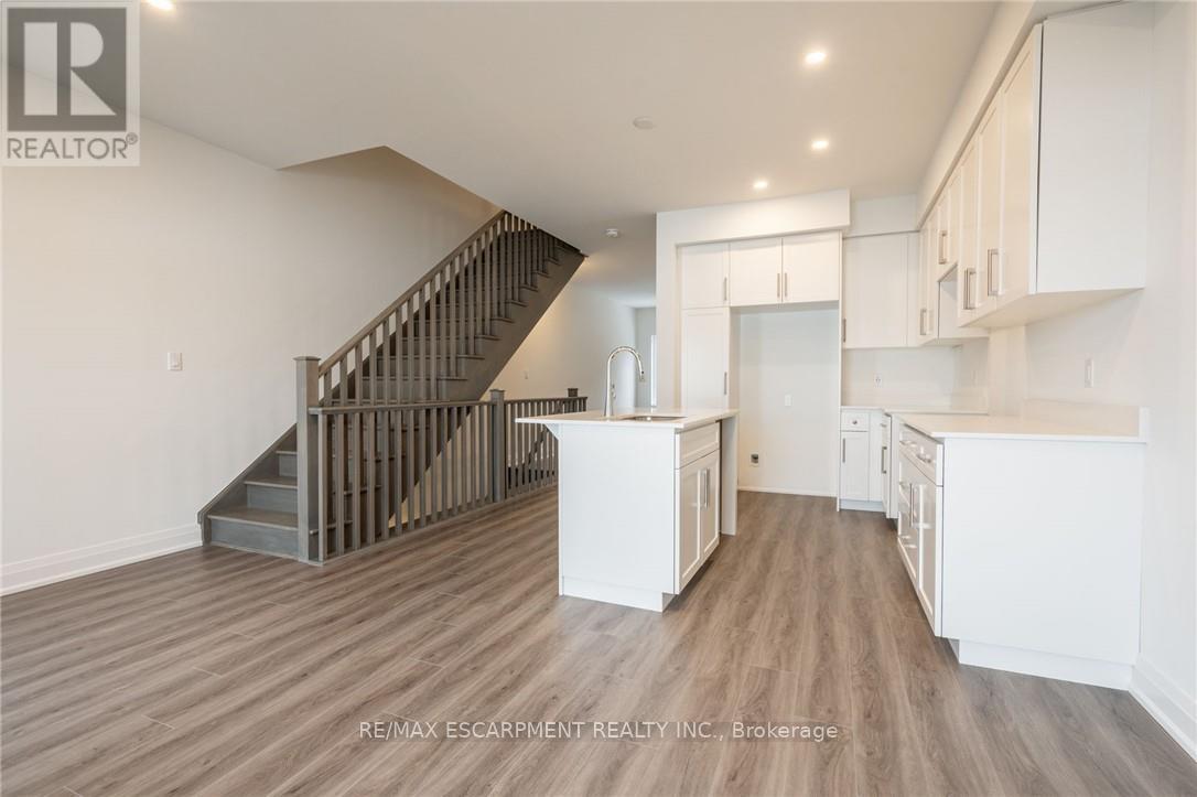 16 Clear Valley Lane, Hamilton, Ontario  L0R 1W0 - Photo 24 - X12697696