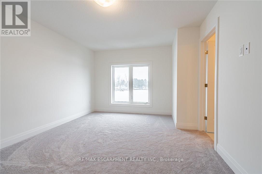 16 Clear Valley Lane, Hamilton, Ontario  L0R 1W0 - Photo 35 - X12697696