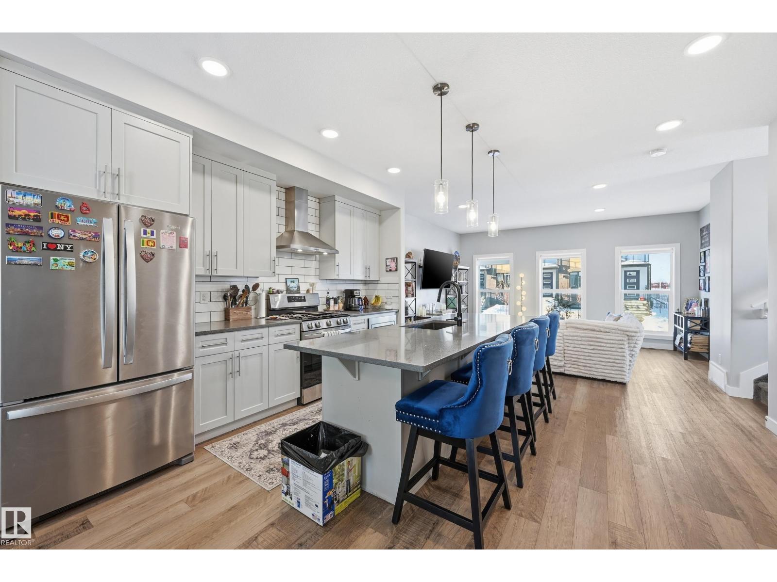 7803 Yorke Rd Nw, Edmonton, Alberta  T5G 2R6 - Photo 12 - E4470048