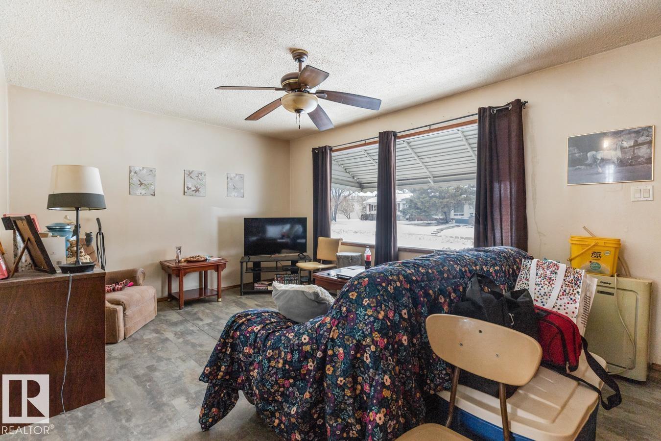 5713 55 St, Vegreville, Alberta  T9C 1J6 - Photo 4 - E4470050