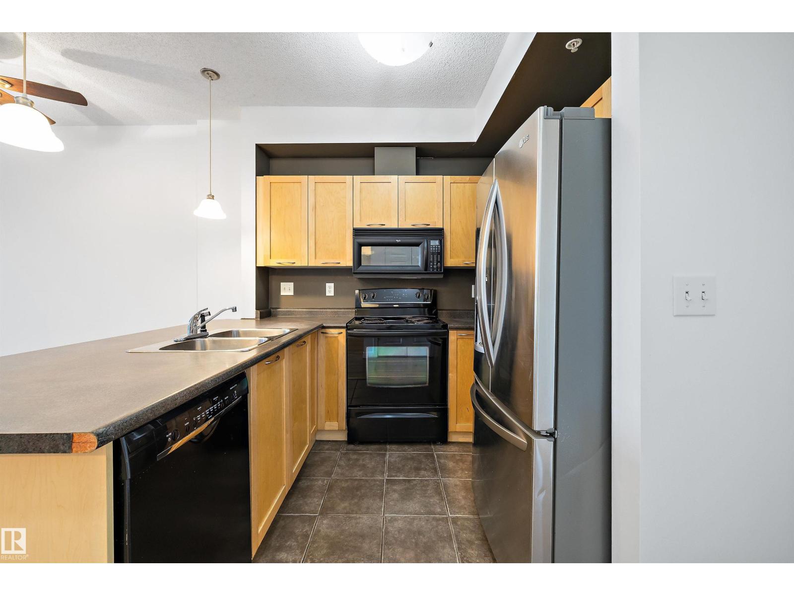 #1-208 4245 139 Av Nw, Edmonton, Alberta  T5Y 3E8 - Photo 7 - E4470052