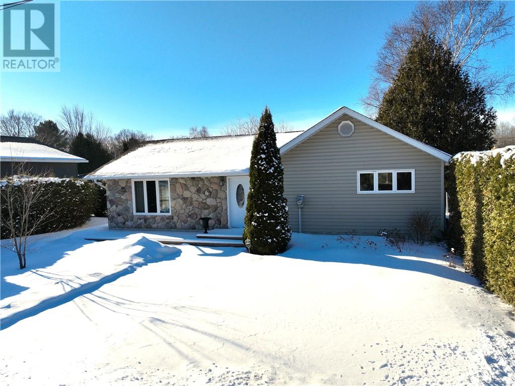 6 Birch Street, Blind River, Ontario  P0R 1B0 - Photo 49 - 2126023